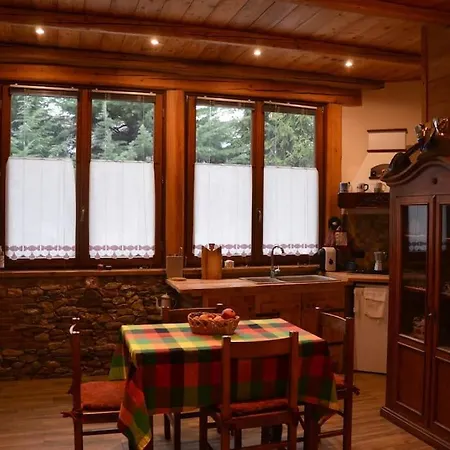 La Taverna Di Sauze-gestinghome