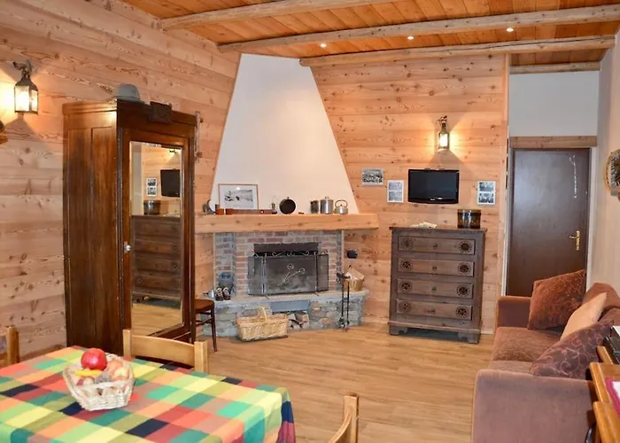 La Taverna Di Sauze-gestinghome Apartment