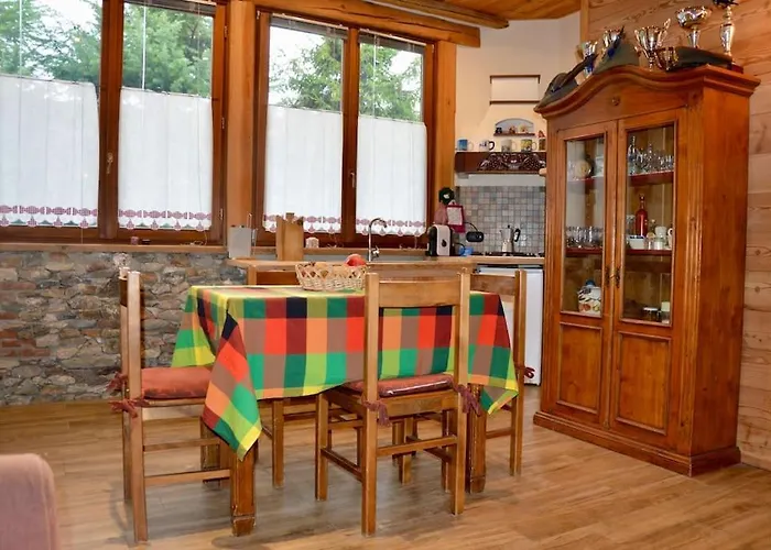 Apartment La Taverna Di Sauze-gestinghome *